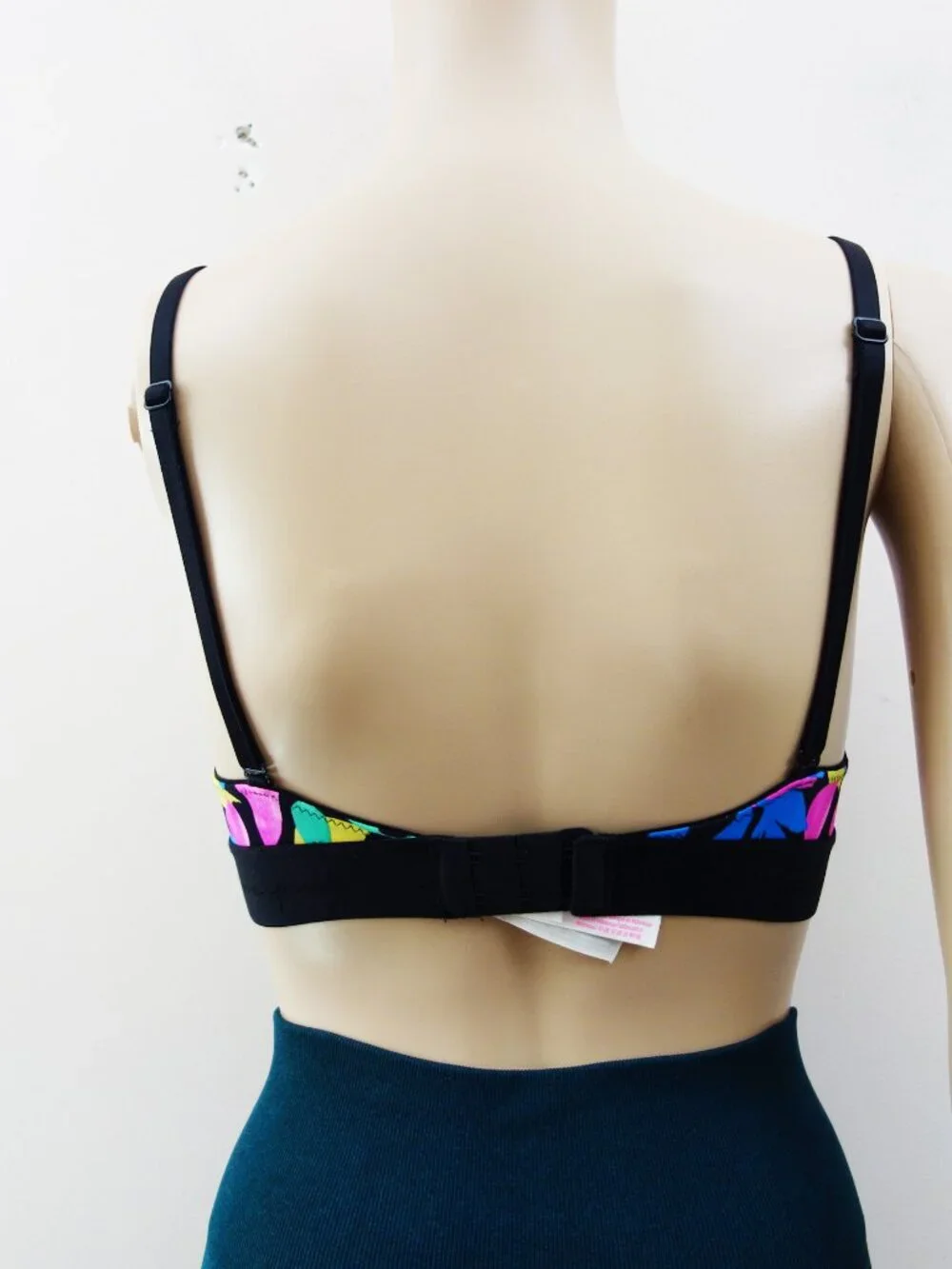 VS PINK Wear Everywhere Wireless Lightly Lined Bra Green Tropical (32A) EUC